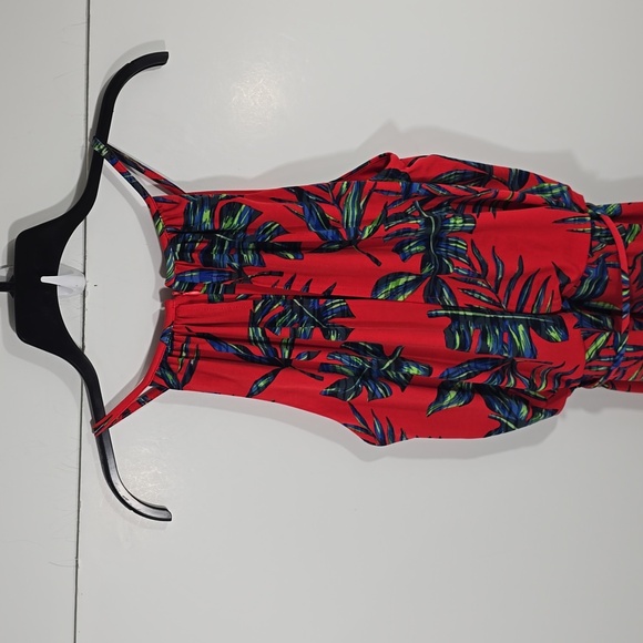 {London Times} Red Tropical Jungle Palm Leaf Print Cropped Sleeveless Jumpsuit - Picture 9 of 14